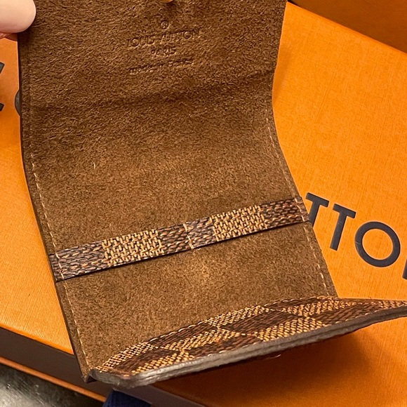 💯% Authentic Louis Vuitton  Pouch ✨ - Picture 4 of 8